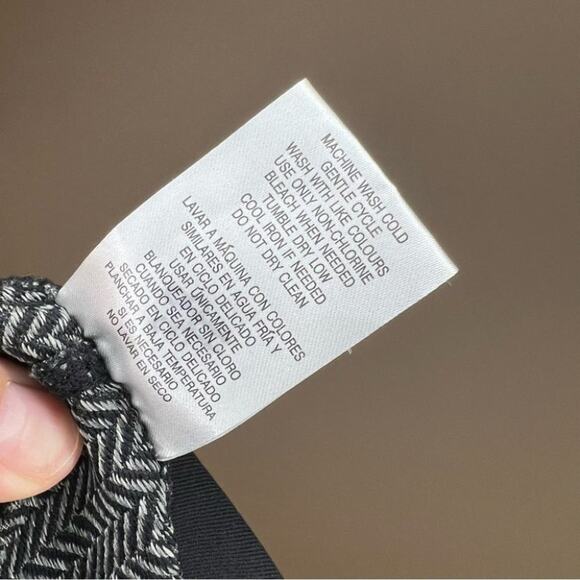 Mondetta Chevron Cropped Leggings Size Large - Picture 9 of 10